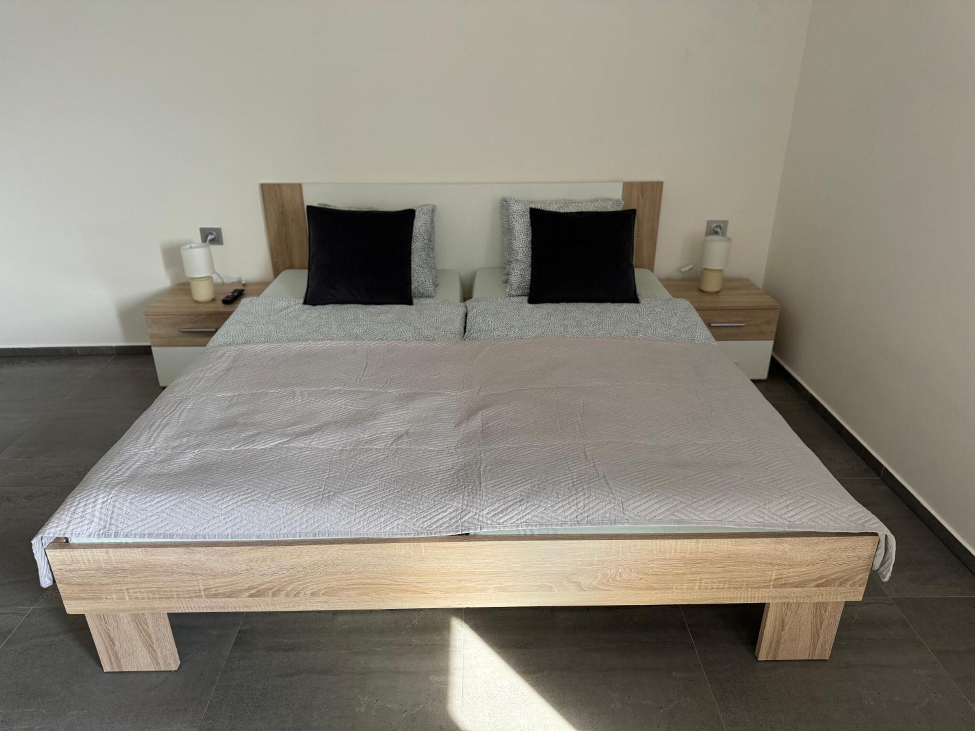 Apartman Byt 75M2 Klid Priroda Pro Rodinu Πράγα Εξωτερικό φωτογραφία